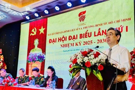 Phó Bí thư Thành ủy Thành phố Hồ Chí Minh Nguyễn Phước Lộc phát biểu tại đại hội.