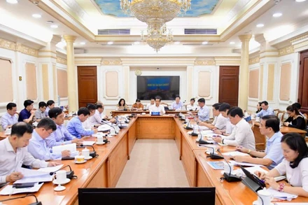 Quang cảnh cuộc họp.