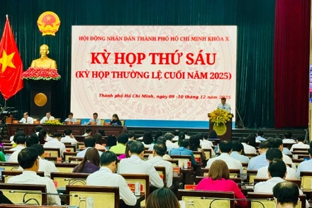 Quang cảnh kỳ họp.