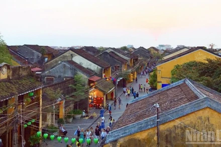 Không gian đi bộ thuận tiện với hàng nghìn ngôi nhà cổ được bảo tồn tại Hội An.