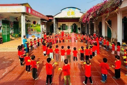 Phổ cập giáo dục mầm non thể hiện rõ chính sách an sinh và công bằng xã hội. (Ảnh nhandan.vn)