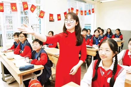 Giờ học môn Ngữ văn của học sinh lớp 7 tại Trường THCS Chương Dương, phường Hồng Hà, Hà Nội. (Ảnh: VIẾT HÀ)