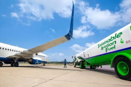 Ngành hàng không đang hướng tới việc sử dụng 100% hỗn hợp nhiên liệu hàng không bền vững. 