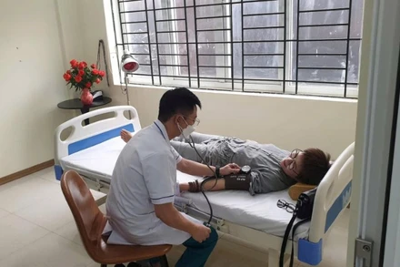 Hoạt động khám, chữa bệnh tại Bệnh viện Y học cổ truyền Hà Đông.