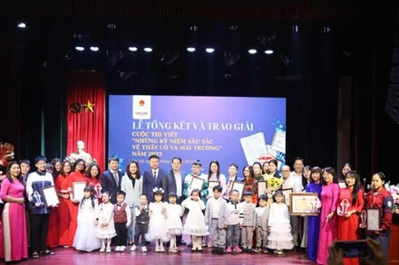 Cuộc thi viết “Những kỷ niệm sâu sắc về thầy cô và mái trường” thu hút gần 90.000 tác phẩm gửi về Ban tổ chức.