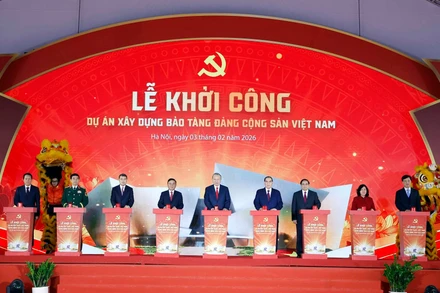 Tổng Bí thư Tô Lâm, Thủ tướng Phạm Minh Chính và các đồng chí lãnh đạo, nguyên lãnh đạo Đảng, Nhà nước thực hiện nghi thức khởi công dự án xây dựng Bảo tàng Đảng Cộng sản Việt Nam. (Ảnh: Thống Nhất – TTXVN)