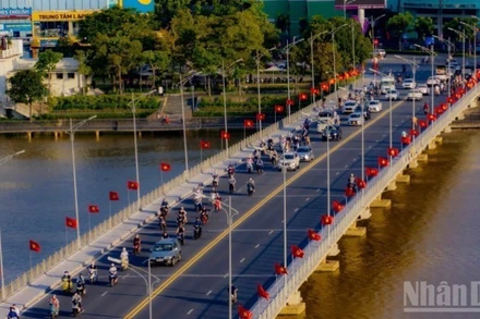 Huế đang từng bước khẳng định vị thế mới, vừa giữ gìn bản sắc văn hóa đặc trưng, vừa kiến tạo động lực tăng trưởng trong giai đoạn phát triển mới.