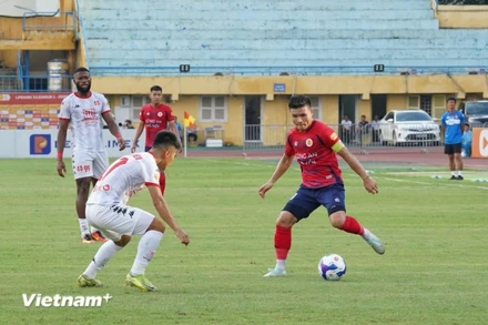 Công an Hà Nội đã có chiến thắng 2-0 trước Hải Phòng. Công an Hà Nội kết thúc mùa giải ở vị trí thứ ba. (Ảnh: TTXVN)