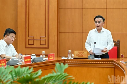 Thường trực Ban Bí thư Trần Cẩm Tú phát biểu kết luận cuộc làm việc. (Ảnh: DUY LINH)
