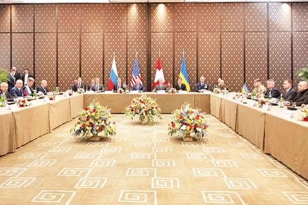 Quang cảnh vòng đàm phán diễn ra tại Thụy Sĩ. (Ảnh TÂN HOA XÃ)