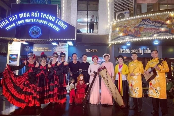 Nhà hát Múa rối Thăng Long là đơn vị “làm không hết việc”. (Ảnh TIẾN LONG)
