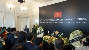 Đại sứ Đặng Minh Khôi phát biểu tại lễ viếng Tổng Bí thư Nguyễn Phú Trọng.
