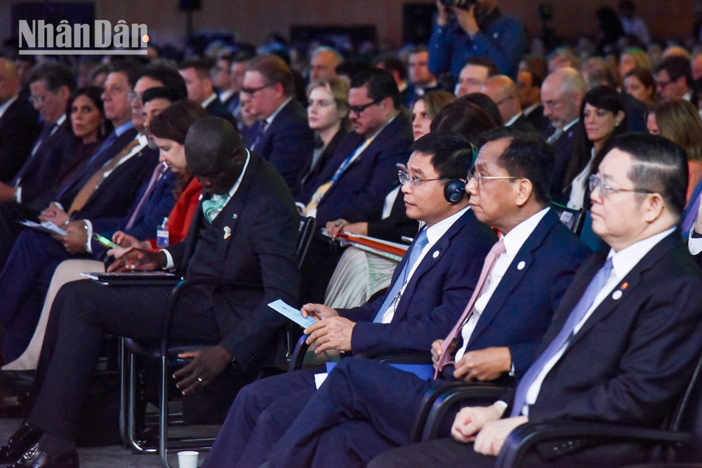 Bộ trưởng Nguyễn Văn Thắng tham dự Lễ khai mạc Hội nghị Hội đồng Bộ trưởng OECD 2025. oecd-2025-duy-x-hoan-14.jpg