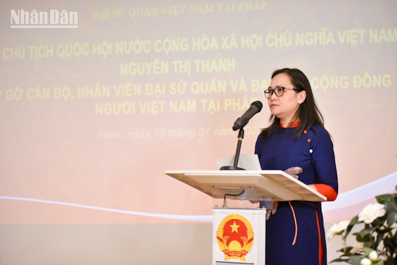 Chị Trần Ngọc Thảo Sophie phát biểu tại cuộc gặp với Phó Chủ tịch Quốc hội Nguyễn Thị Thanh. duy-0188.jpg