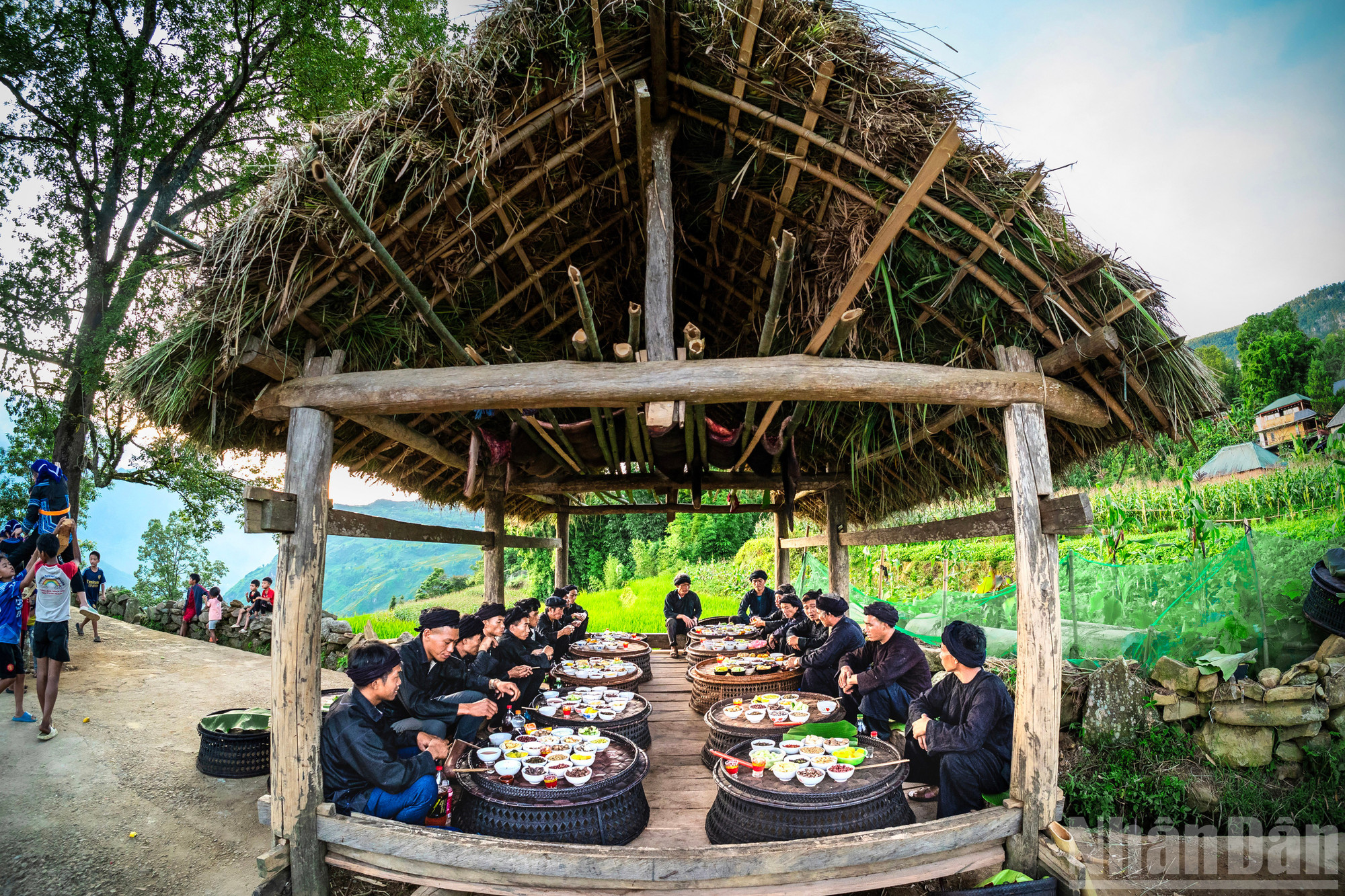 ndo_br_05-hanh-le-o-nha-chung-cua-ban.jpg
