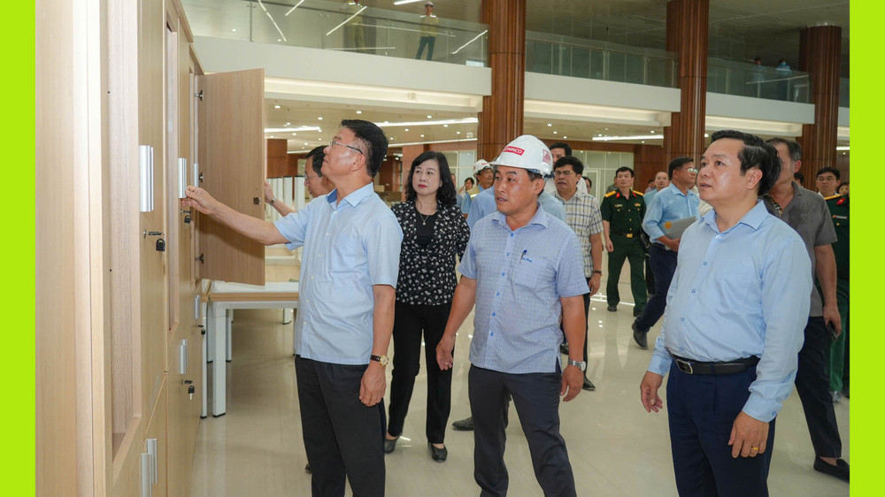 Phó Thủ tướng cùng đoàn công tác kiểm tra tiến độ thi công tại Bệnh Viện Hữu nghị Việt Đức cơ sở 2. a21.jpg