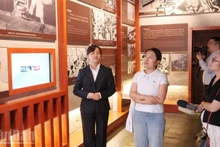 Du khách tham quan Khu di tích Chủ tịch Hồ Chí Minh tại Côn Minh, tỉnh Vân Nam, Trung Quốc.
