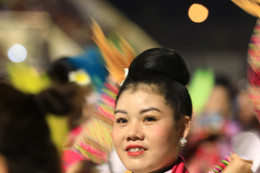 Thái