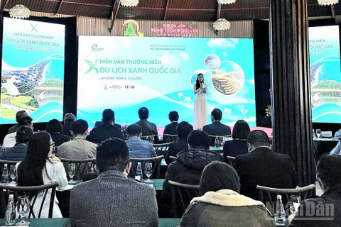 Quang cảnh Diễn đàn thường niên "Du lịch xanh quốc gia”.