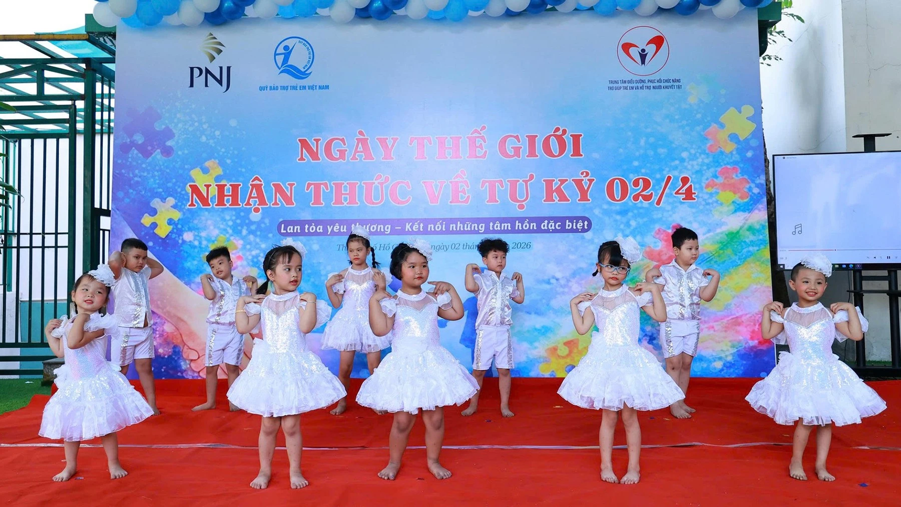 Quỹ Bảo trợ trẻ em Việt Nam và PNJ hỗ trợ 89 trẻ tự kỷ khó khăn tại TP.HCM