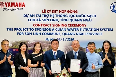 Lễ ký kết Dự án tài trợ hệ thống lọc nước sạch cho người dân và trẻ em xã Sơn Linh, tỉnh Quảng Ngãi.