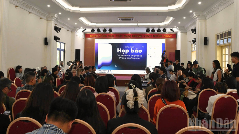 Biennale nhiếp ảnh quốc tế Photo Hanoi ’25 diễn ra từ ngày 1-30/11 trên địa bàn Thành phố Hà Nội.