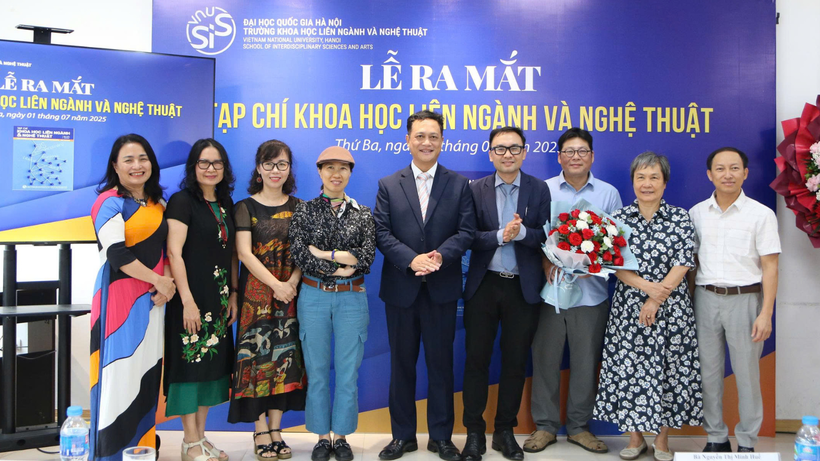 Ban Biên tập Tạp chí Khoa học Liên ngành và Nghệ thuật. (Ảnh: SIS)