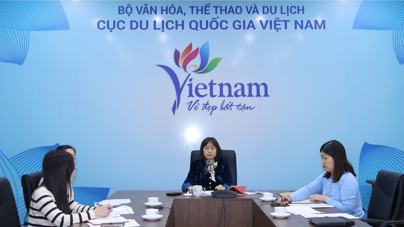 Phó Cục trưởng Du lịch Quốc gia Việt Nam Nguyễn Thị Hoa Mai chủ trì cuộc họp trực tuyến về công tác tổ chức ITE HCMC 2026. (Ảnh: TITC)