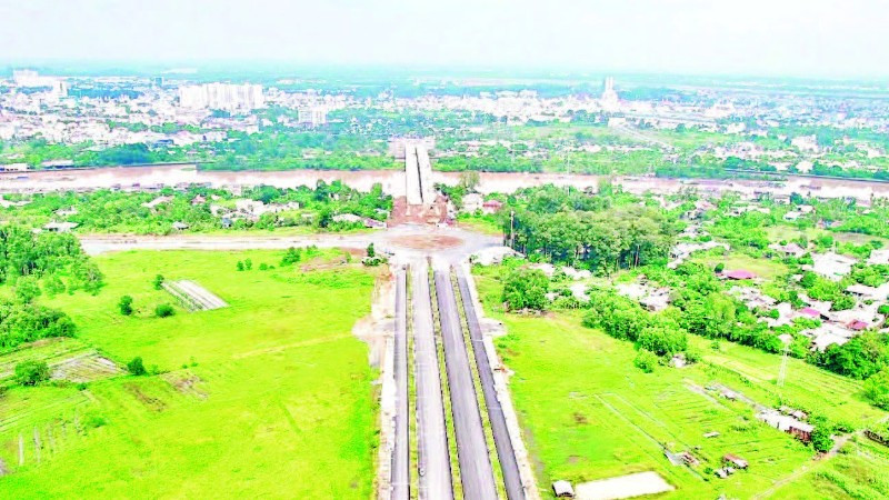 Sau nhiều vướng mắc, dự án đường trục trung tâm Biên Hòa đang được đẩy nhanh tiến độ.