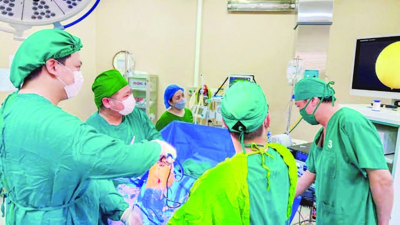 Một ca phẫu thuật nội soi tại Bệnh viện đa khoa Bắc Kạn.