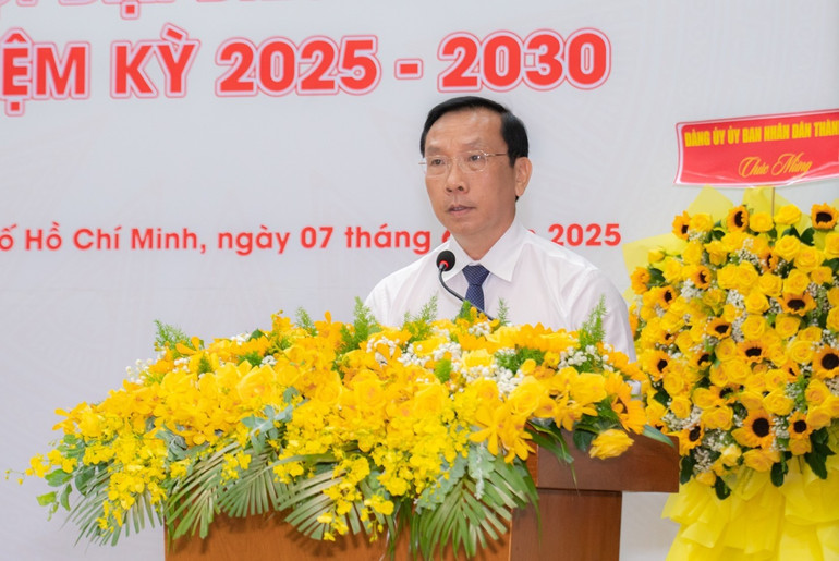 Đồng chí Ngô Thành Tuấn, Phó Bí thư Đảng ủy Ủy ban nhân dân Thành phố Hồ Chí Minh phát biểu chỉ đạo Đại hội. 1.jpg