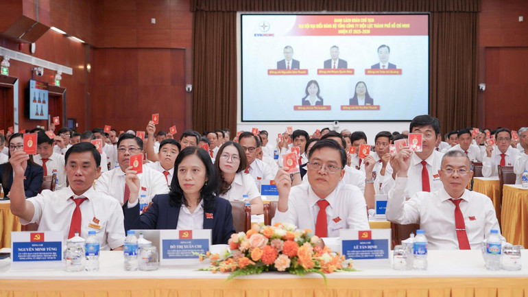 Các đại biểu dự Đại hội. (Ảnh: EVNHCMC) 9.jpg