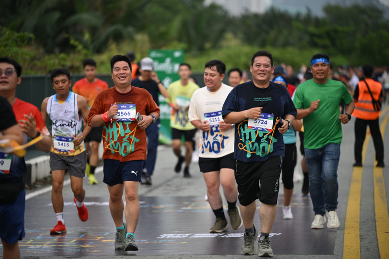 Người lao động Coteccons tham gia giải chạy GreenUp Run 2025 hinh-3.jpg