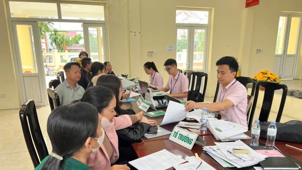 Nguồn vốn vay ưu đãi giúp nhiều hộ dân phát triển sản xuất, vươn lên thoát nghèo.