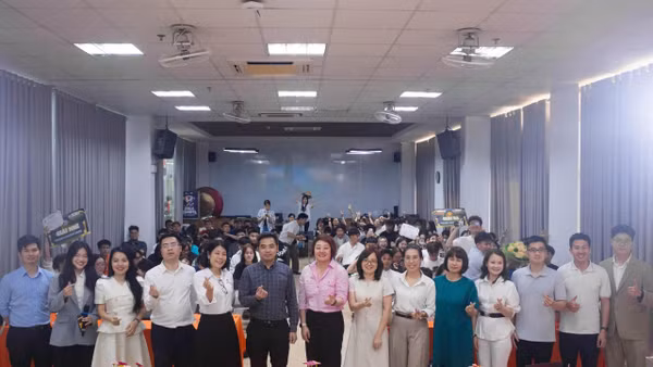 Cuộc thi thu hút sự tham gia của 33 đội thi từ 8 trường đại học, cao đẳng.