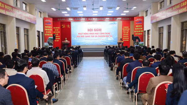 Toàn cảnh Hội nghị.