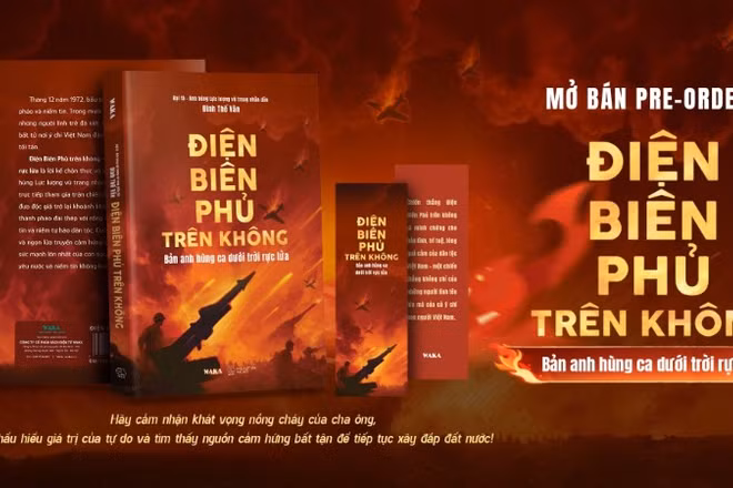 Hồi ký "Điện Biên Phủ trên không - Bản anh hùng ca dưới trời rực lửa" được giới thiệu trang trọng.
