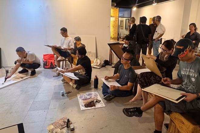 Các họa sĩ Việt Nam tham gia chương trình giao lưu nghệ thuật quốc tế tại Bangkok, Thái Lan. (Ảnh: BTC)