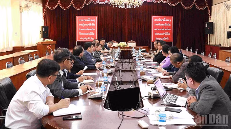 Quang cảnh buổi hội đàm giữa Bộ Văn hóa, Thể thao và Du lịch Việt Nam với Bộ Văn hóa và Du lịch Lào, chiều 28/12. (Ảnh: DUY TOÀN)