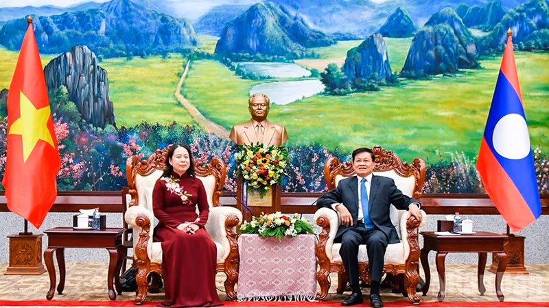 Tổng Bí thư, Chủ tịch nước Lào Thongloun Sisoulith và Phó Chủ tịch nước Võ Thị Ánh Xuân. (Ảnh: HẢI TIẾN)