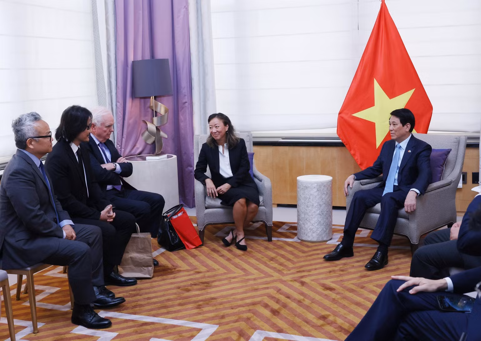 vna-potal-chu-tich-nuoc-luong-cuong-tiep-lanh-dao-vien-dong-a-weatherhead-va-chuong-trinh-viet-nam-cua-dai-hoc-columbia-anh-lam-khanh-ttxvn-8295127.jpg
