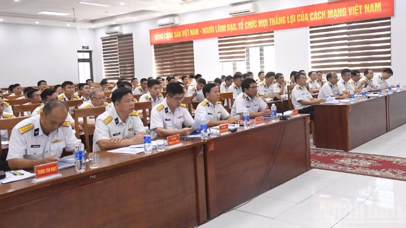 ndo_br_dai-bieu-tham-du-hoi-nghi-264.jpg