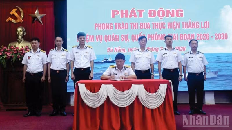 Ký kết giao ước thi đua tại Lữ đoàn 161 (Vùng 3 Hải quân).