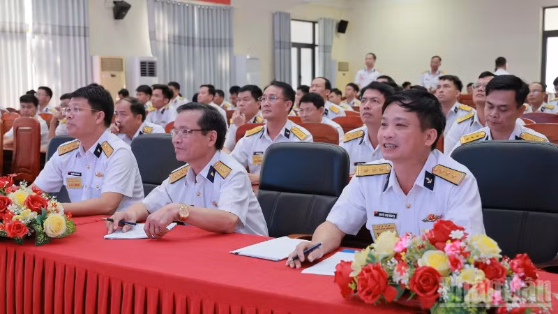Các thí sinh Bộ Tư lệnh Vùng 3 Hải quân tham gia Hội thi cán bộ giảng dạy chính trị năm 2026.
