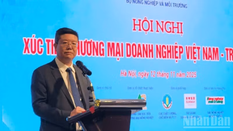 Ông Lê Thanh Hoà, Phó Cục trưởng Cục Chất lượng, Chế biến và Phát triển thị trường (Bộ Nông nghiệp và Môi trường) phát biểu tại diễn đàn.
