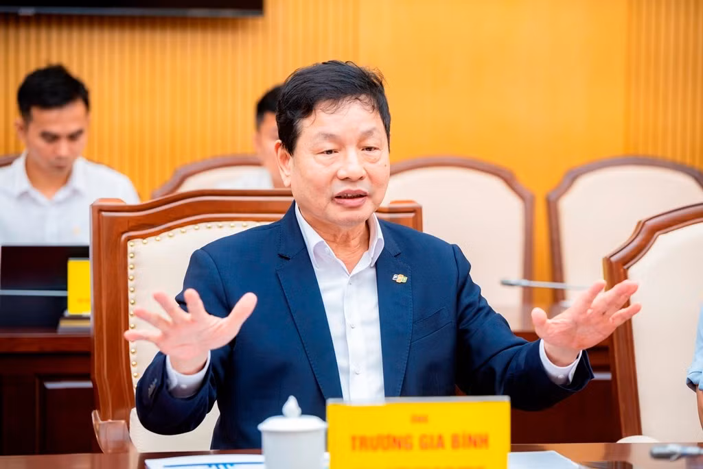 ong-truong-gia-binh-chu-tich-hdqt-tap-doan-fpt-bay-to-mong-muon-fpt-lam-dau-moi-sap-xep-lai-giang-son-cua-quang-ninh.jpg