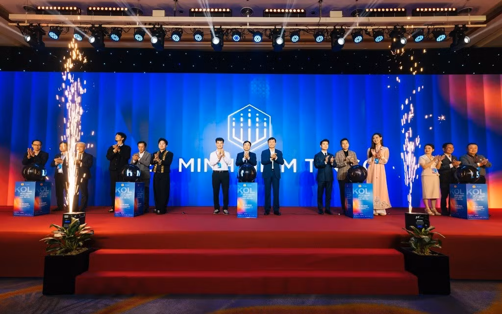 kol-lien-minh-2.jpg