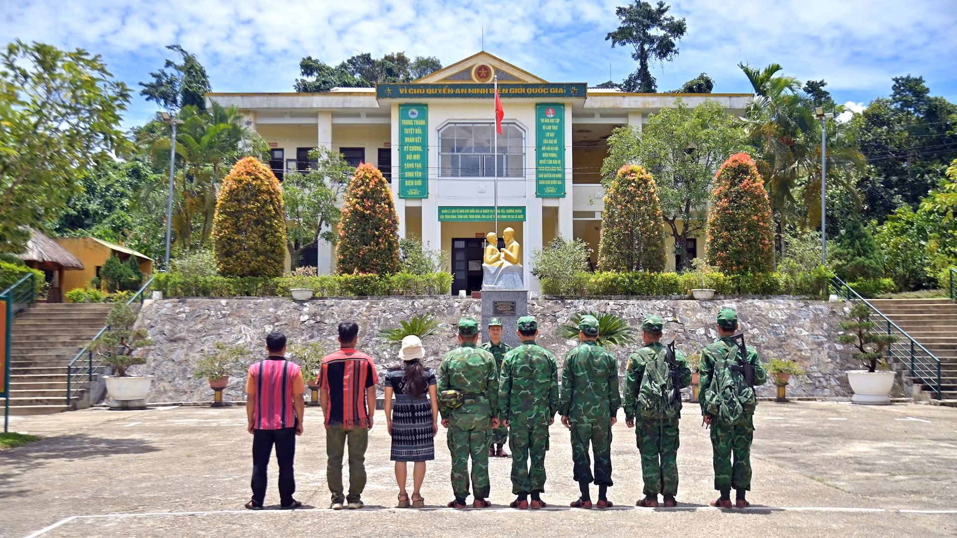 tuan-tra-anh-1-3772.jpg