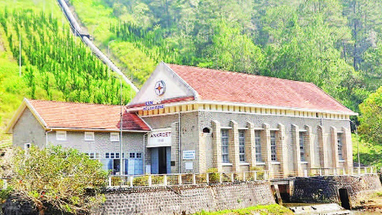 Ankroet được Trung tâm sách Kỷ lục Việt Nam công nhận là nhà máy thủy điện đầu tiên tại Việt Nam. 12.jpg