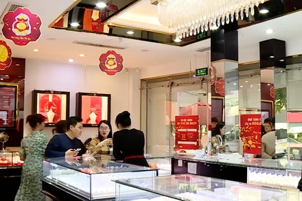 [Video] Giá vàng ngày 28/1: Vàng miếng SJC tăng mạnh, lập đỉnh 181,4 triệu đồng/lượng